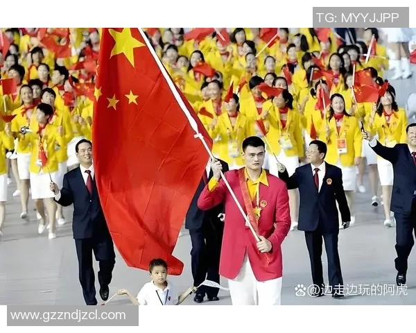 姚明在篮球场上的霸气瞬间与精彩表现回顾