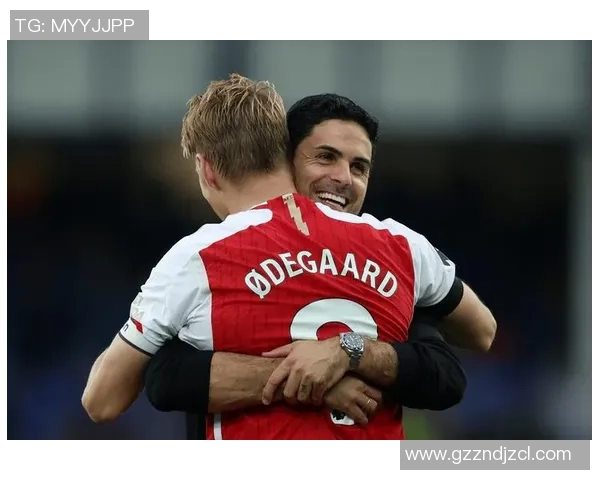 世界杯精彩对决阿森纳与曼城战成平局战术解析引发全场热议