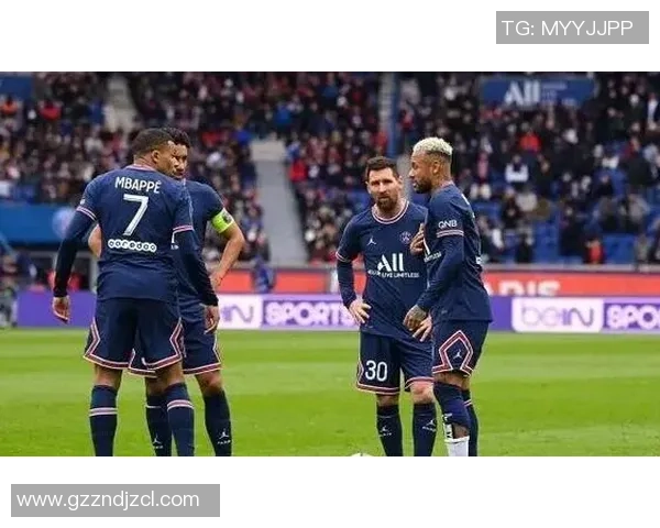 足总杯惊现乌龙球巴萨小胜巴黎圣日耳曼引发全场热议